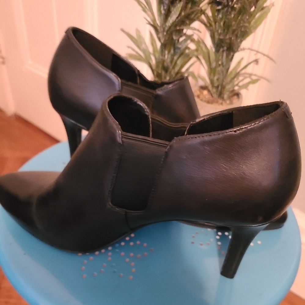 NEW. Cole Haan woman's leather heel shoes hp ๐ฅ๐ฅ๐ฅ๐ฅ - Picture 4 of 6